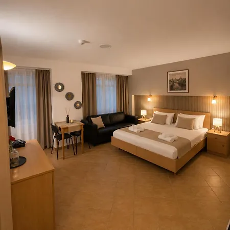 Esprit Residences Szálloda 3*