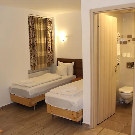 Esprit Hotel 3*