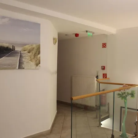 Esprit Hotel 3*