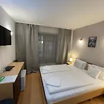 Esprit Hotel 3*