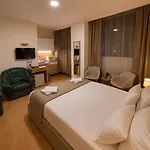 埃斯普利特酒店 3*