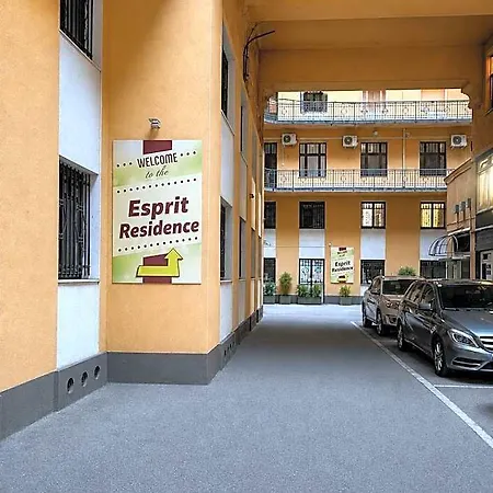 Esprit Residences Hotell