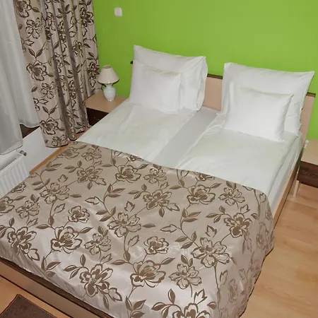 Esprit Residences 3*