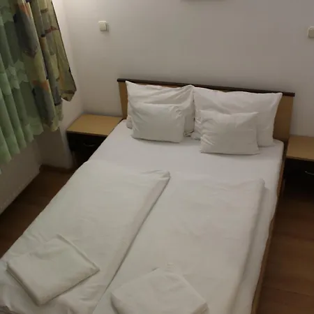 埃斯普利特酒店 3*