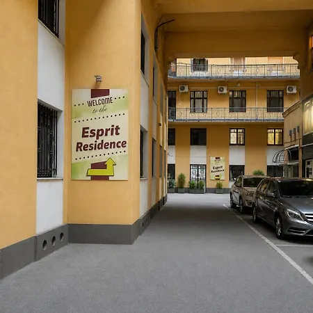 Esprit Residences 3*